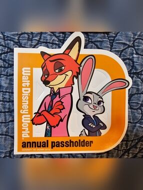 Walt Disney World Annual Passholder Magnet ZOOTOPIA